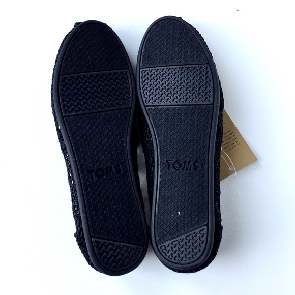 New TOMS ‘Classic' Crochet Slip-On (Women) - Picture 3 of 8
